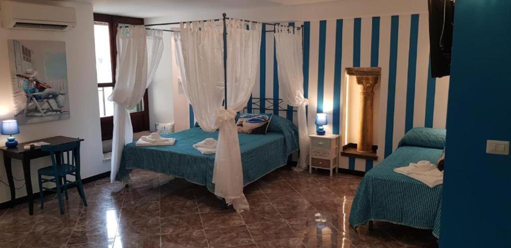 Suite Palazzo Luciani Salerno Kültér fotó