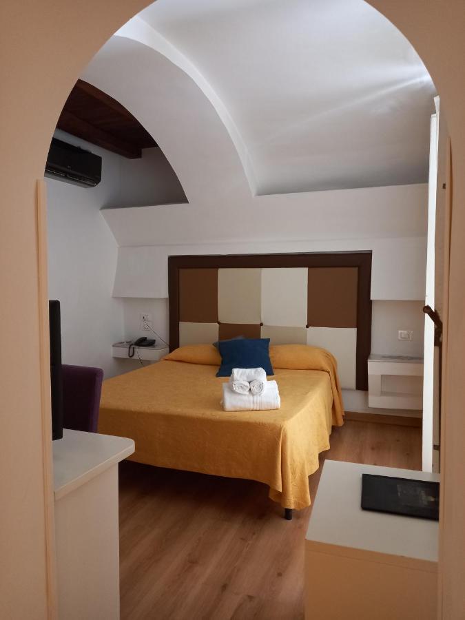 Suite Palazzo Luciani Salerno Kültér fotó